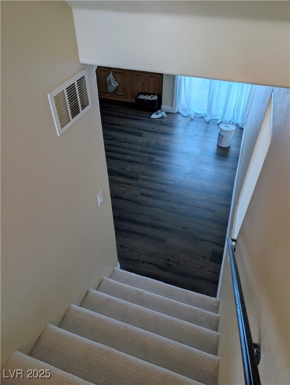 6877 Philharmonic Avenue Property Photo 16