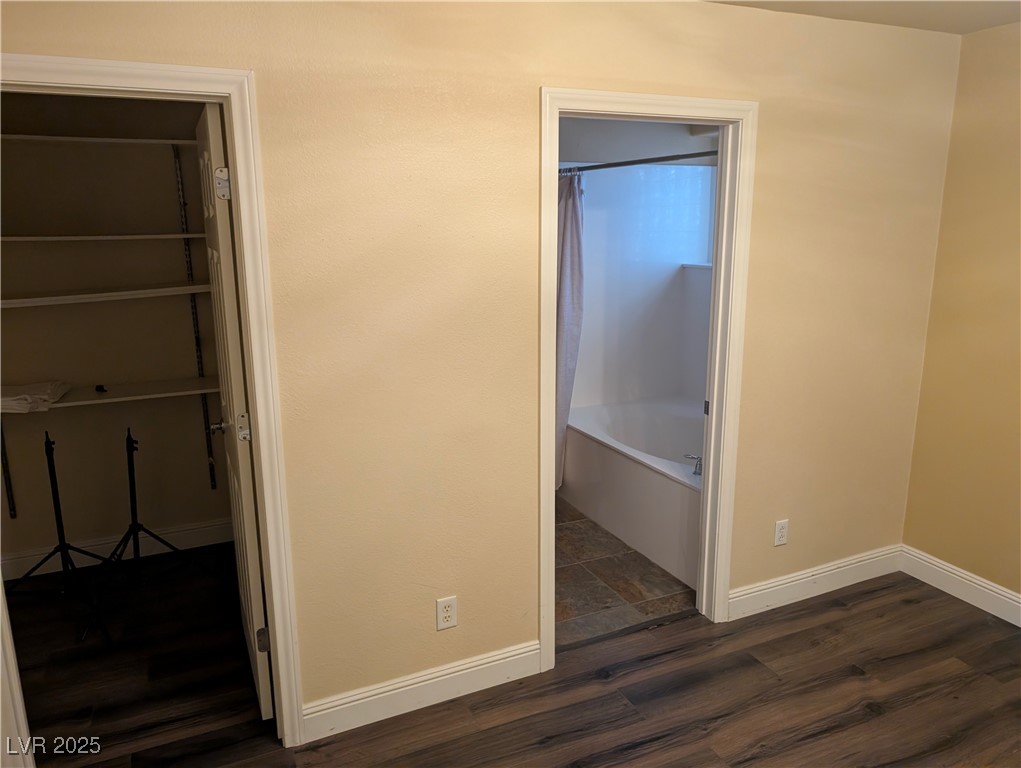 6877 Philharmonic Avenue Property Photo 21