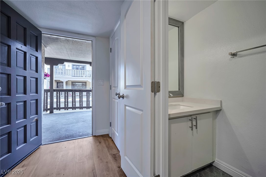2728502 Property Photo 12