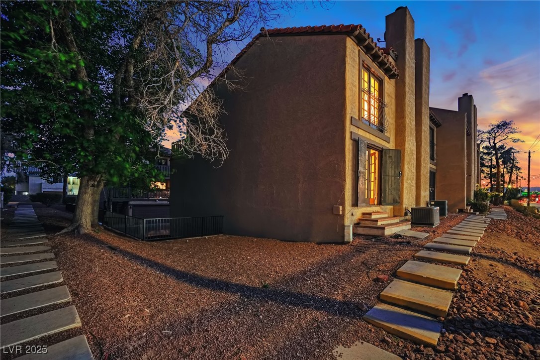 2728502 Property Photo 17