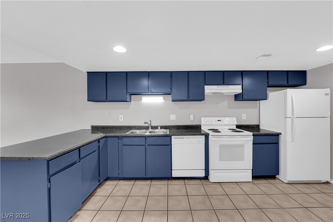 5325 Redberry Street Property Photo 4