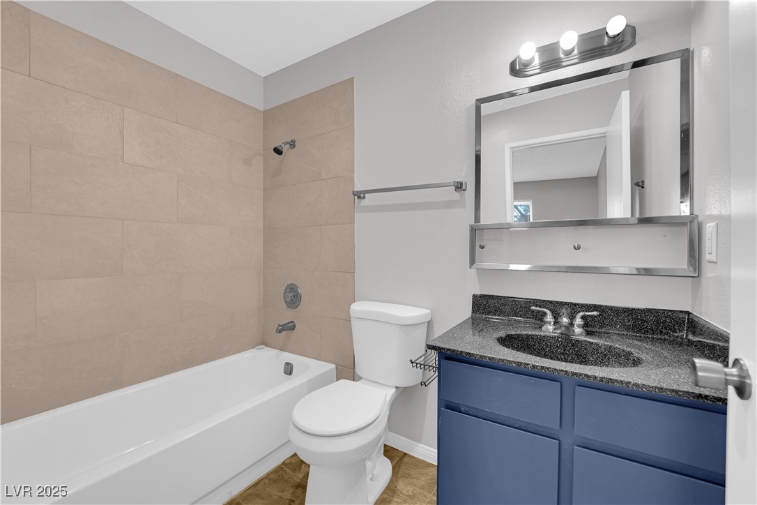 5325 Redberry Street Property Photo 13