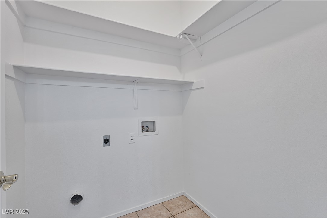 8758 Arawana Place Property Photo 8