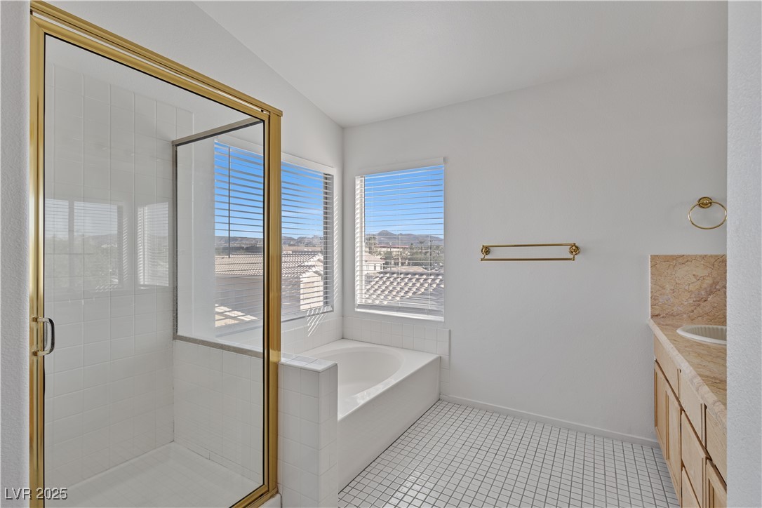 8758 Arawana Place Property Photo 16