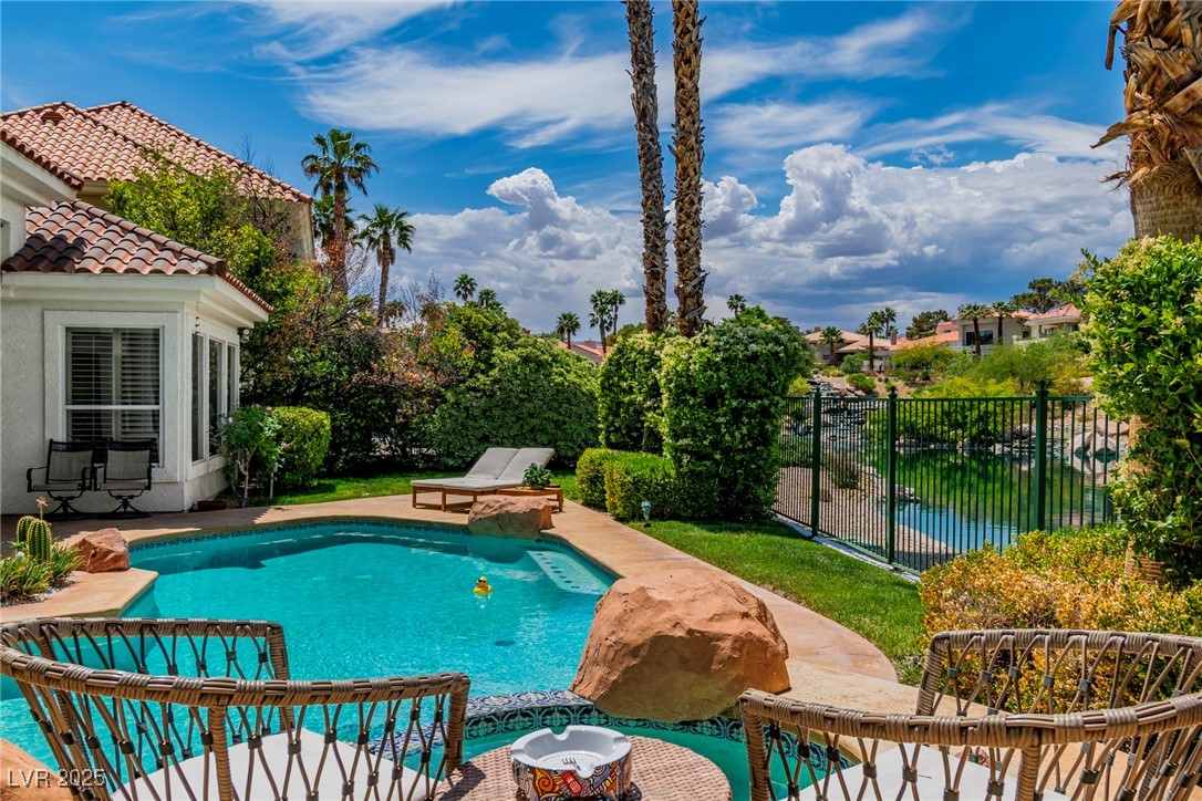 2209 Glenbrook Way Property Photo 1