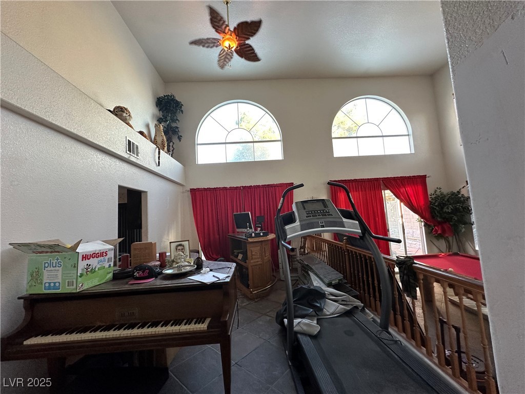 4408 North Pioneer Way Property Photo 3