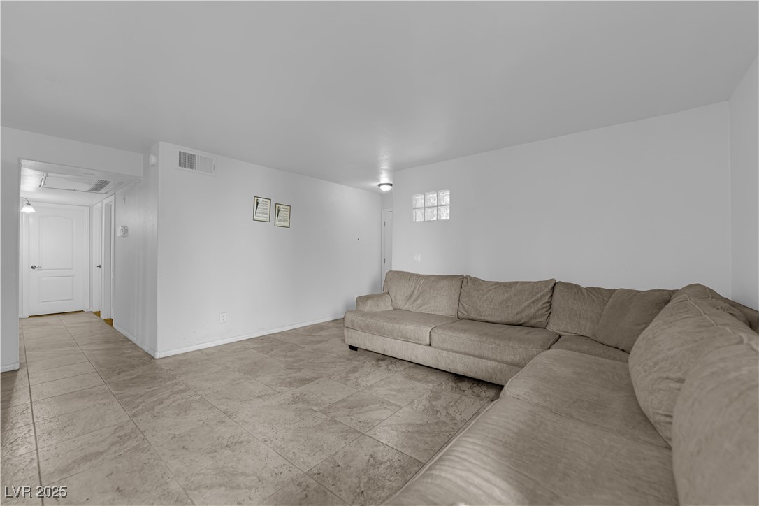 3145 East Flamingo Road 1025 Property Photo 7