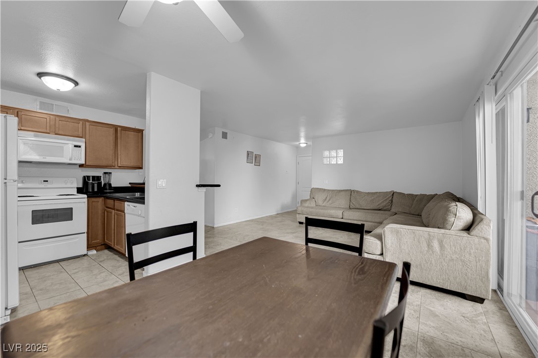 3145 East Flamingo Road 1025 Property Photo 9