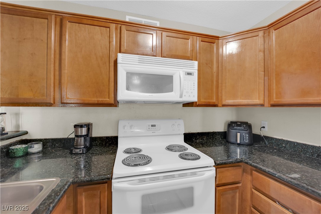 3145 East Flamingo Road 1028 Property Photo 14