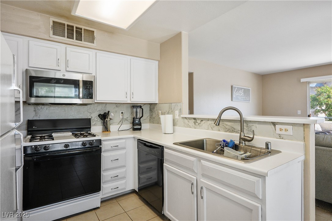 3042 Tarpon Drive 202 Property Photo 14