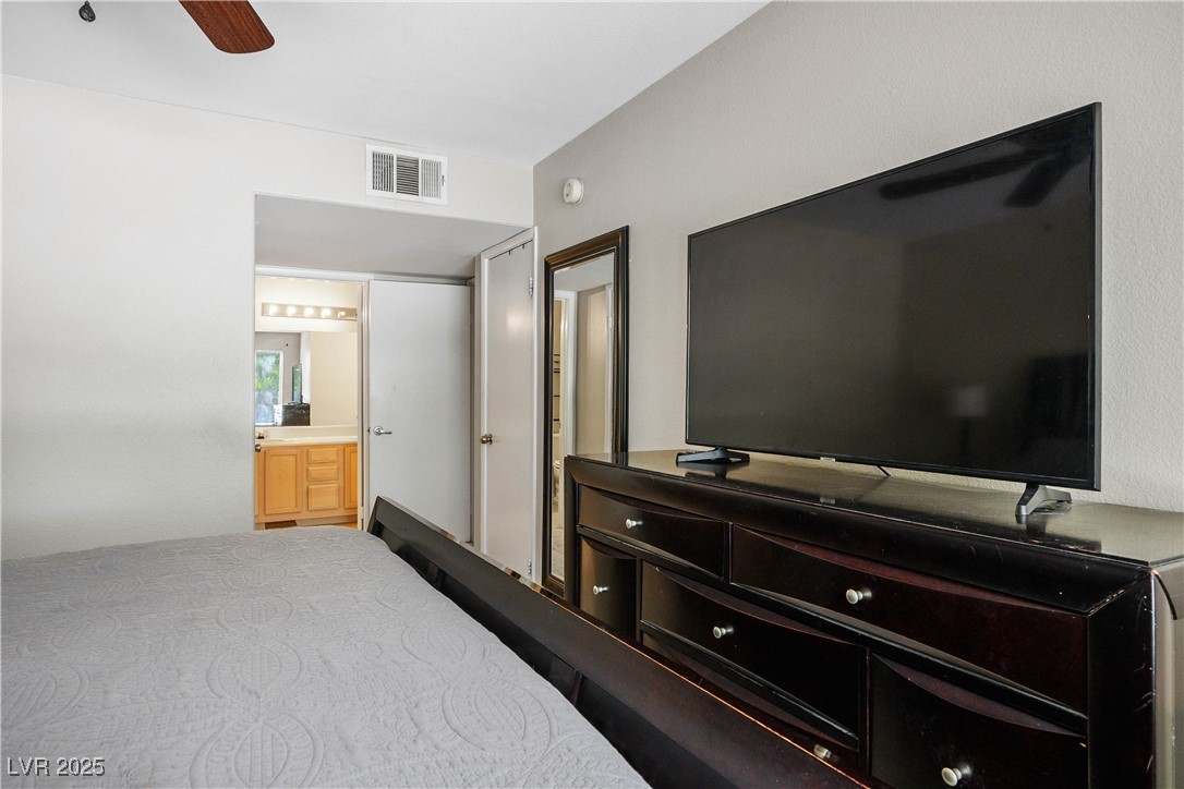 3042 Tarpon Drive 202 Property Photo 18