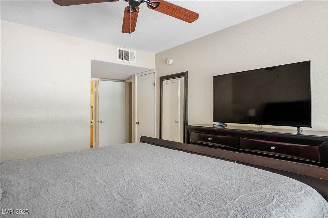 3042 Tarpon Drive 202 Property Photo 19