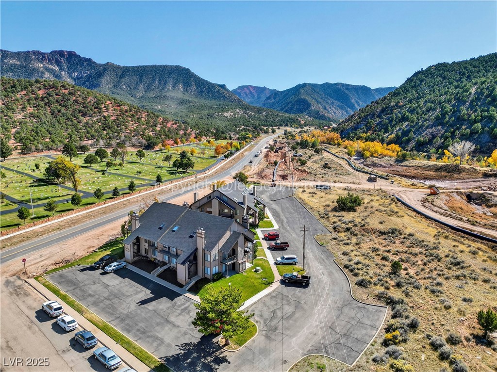 390 East 300 S 3a Property Photo 1