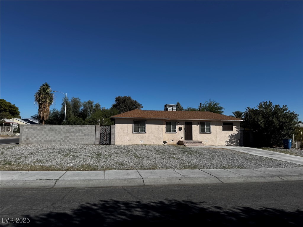 1711 Lewis Avenue 0 Property Photo 1