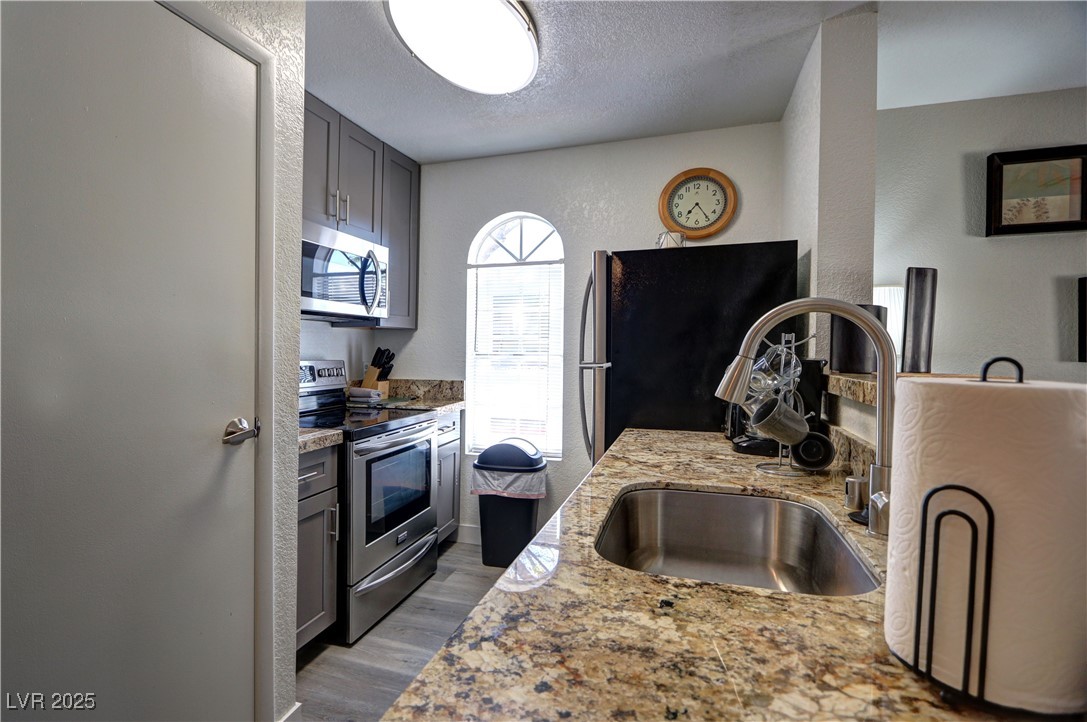 2729049 Property Photo 8