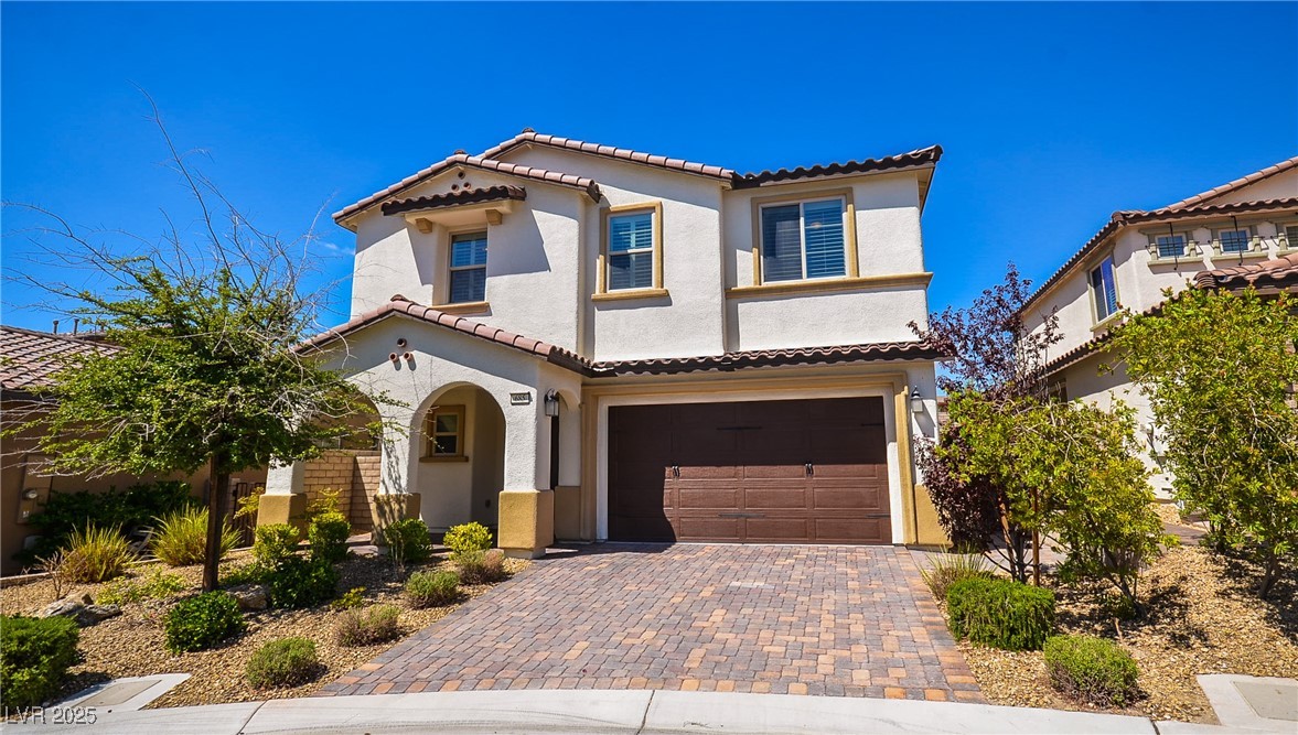 685 Catalina Aisle Street Property Photo 1