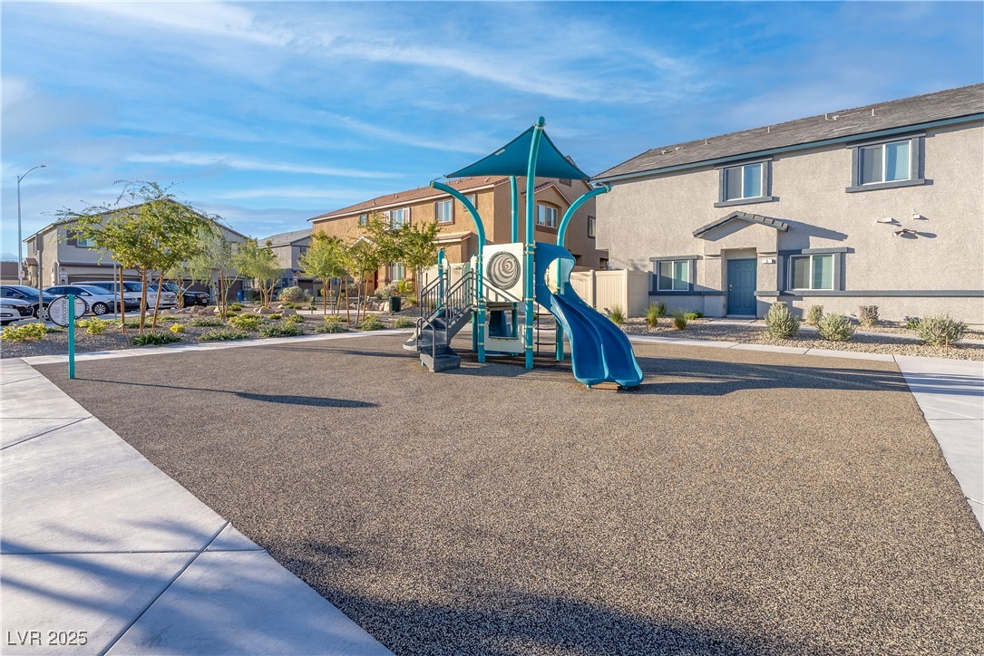 7890 Aurora Sky Street 2 Property Photo 19