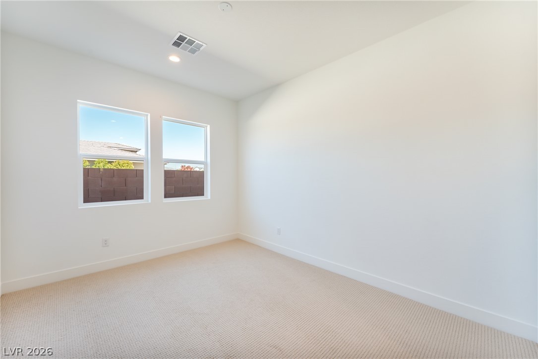 5721 Kings Bluff Avenue Property Photo 10