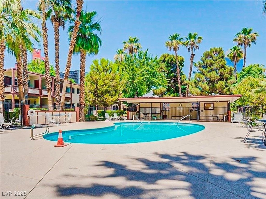 350 East Desert Inn Road C203 Property Photo 32
