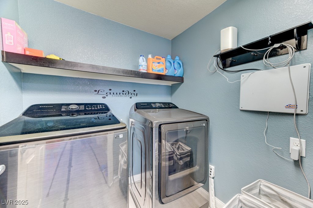 6871 Treble Clef Avenue Property Photo 18