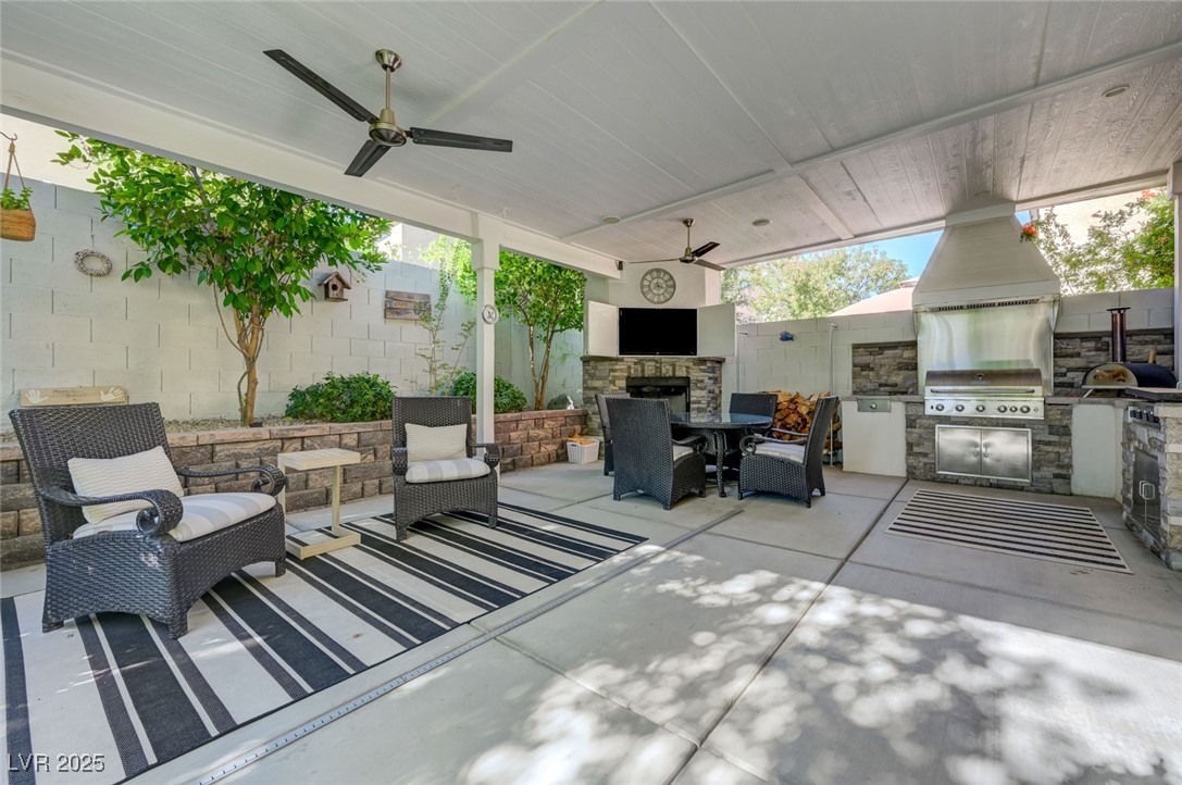 10949 Pinion Woods Court Property Photo 1