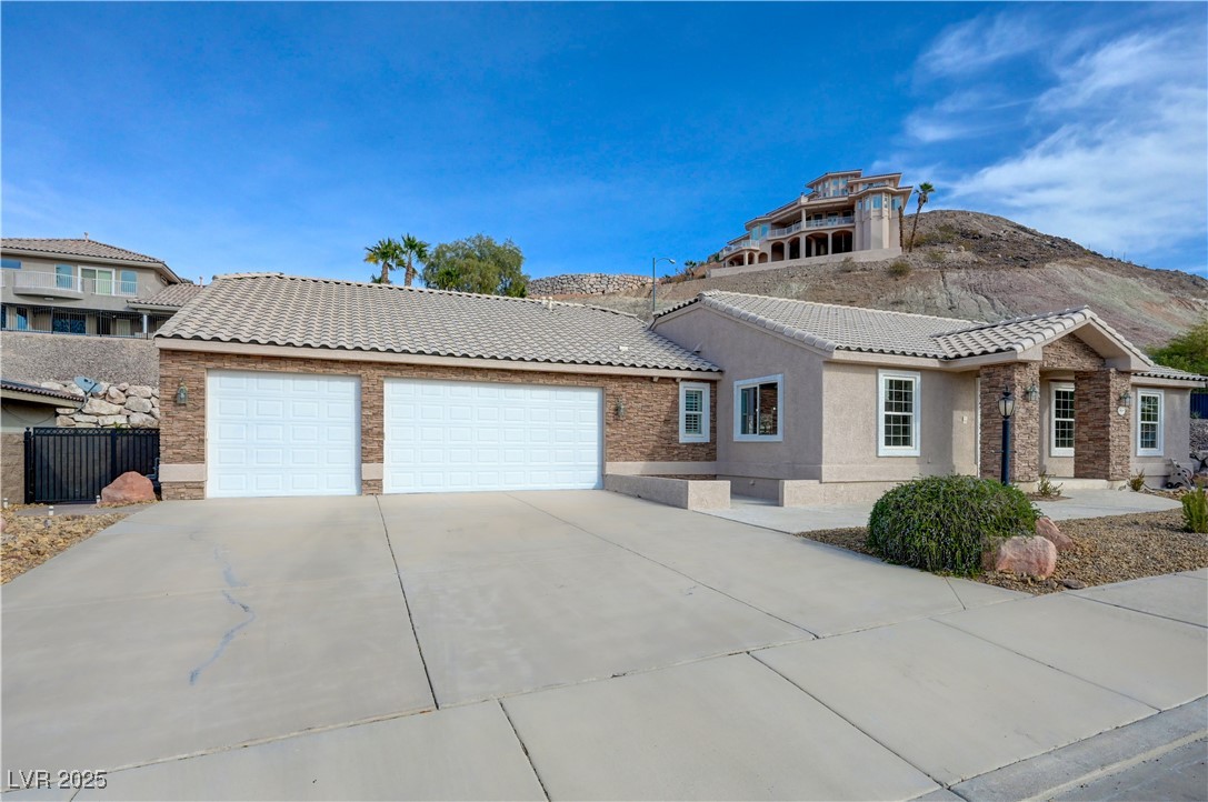 909 Rhyolite Terrace Property Photo 4