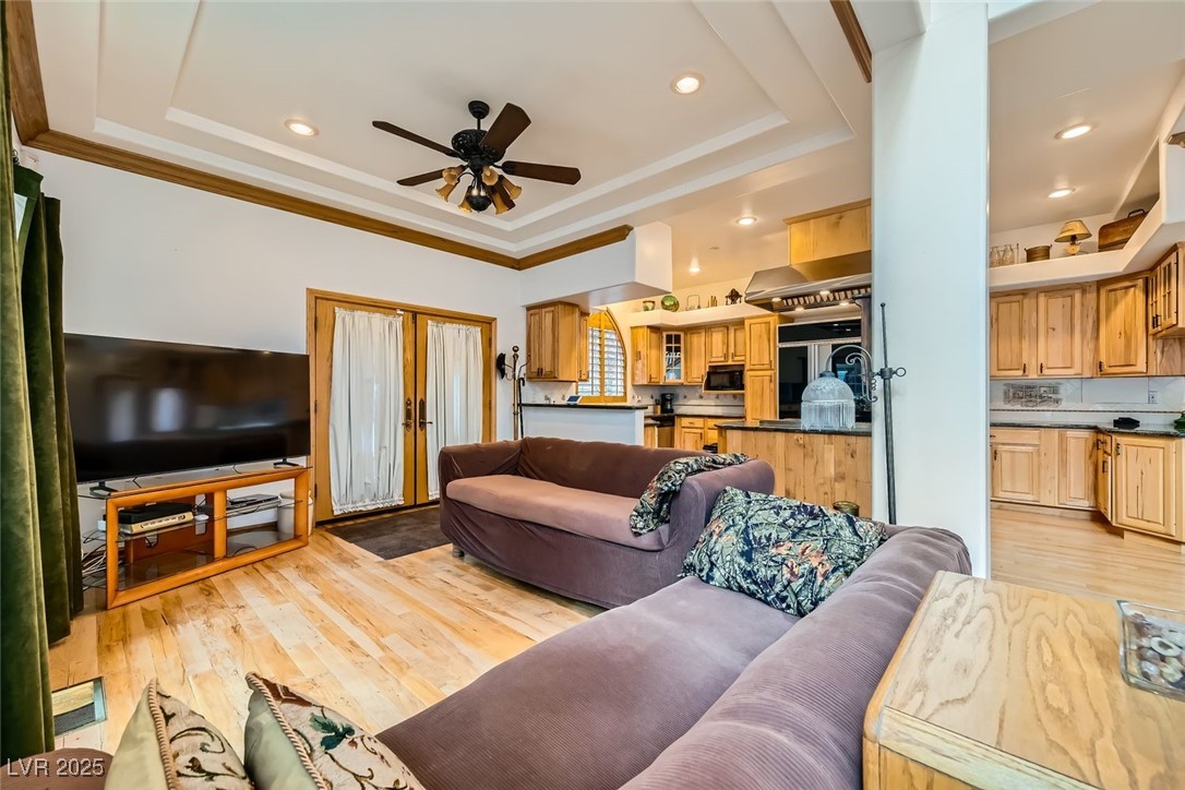 4458 Yellow Pine Avenue Property Photo 11