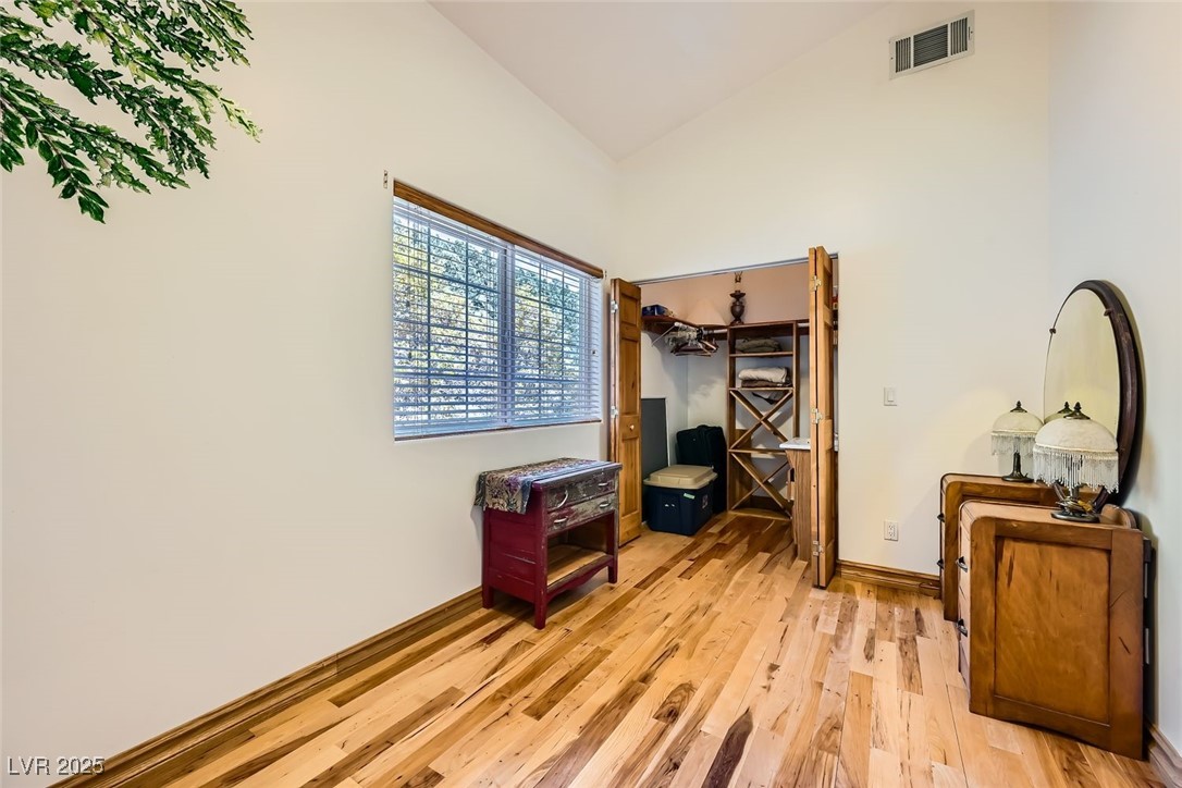 4458 Yellow Pine Avenue Property Photo 33