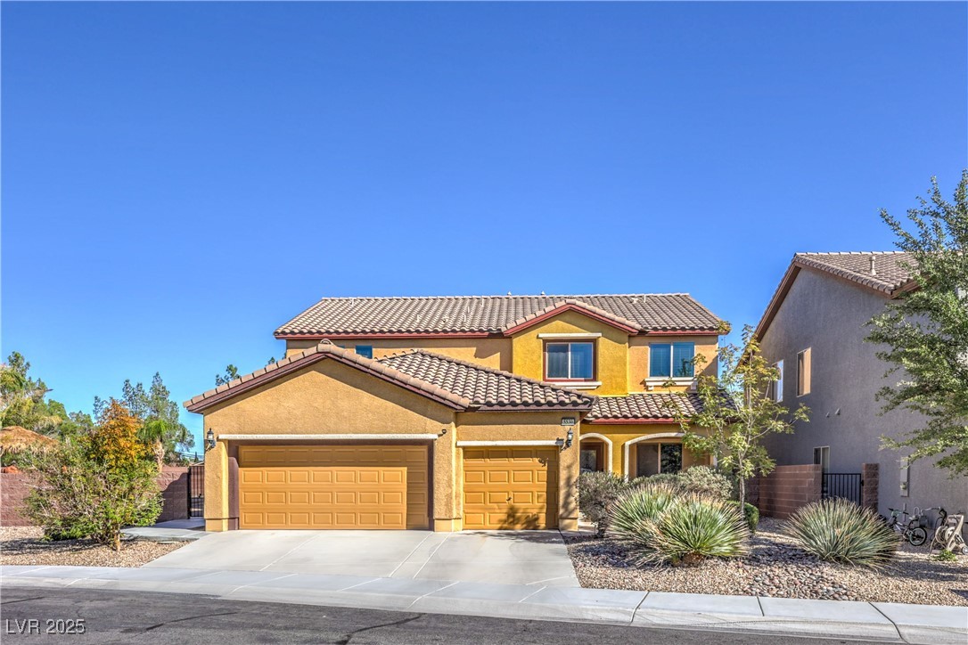 5530 Porcupine Rim Street Property Photo 1