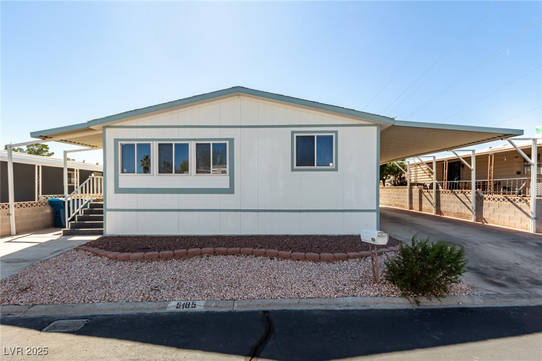 5185 Ridge Drive Property Photo 1