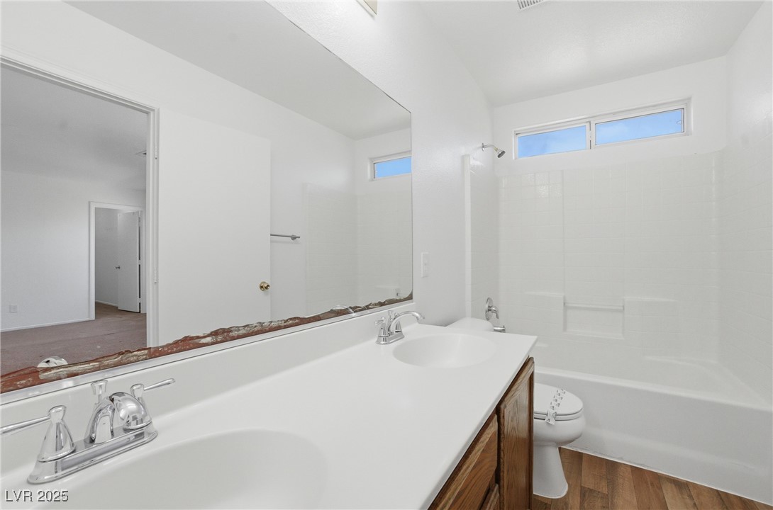 2832 King Michael Avenue Property Photo 15