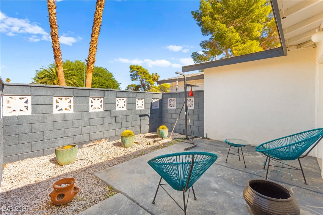 1531 Commanche Drive Property Photo 6