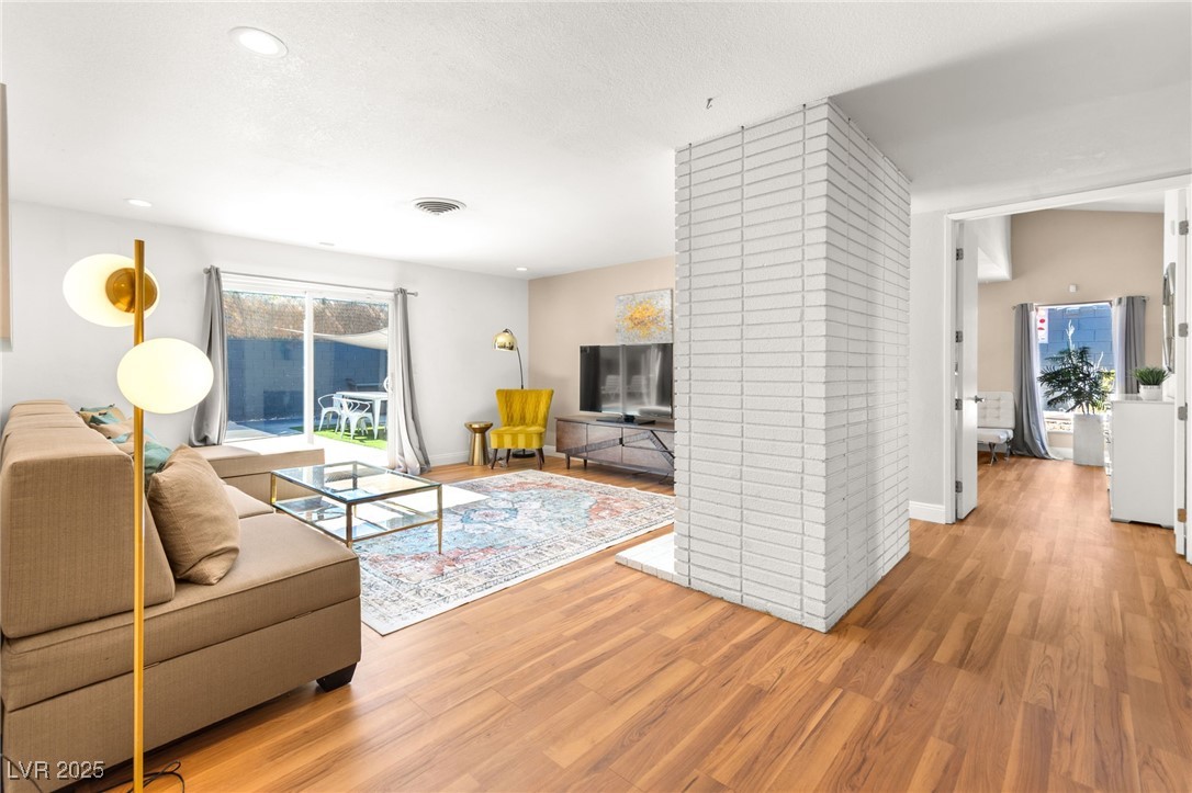 1531 Commanche Drive Property Photo 12