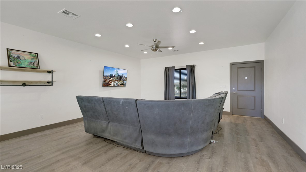 2181 Washoe Avenue Property Photo 6