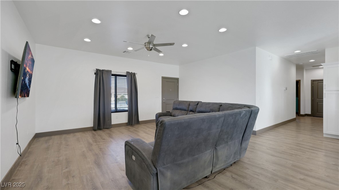 2181 Washoe Avenue Property Photo 7