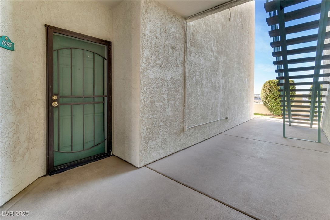 3550 Bay Sands Drive 1098 Property Photo 3