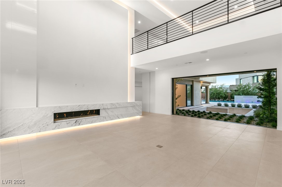 7385 Heron Canyon Court Property Photo 4