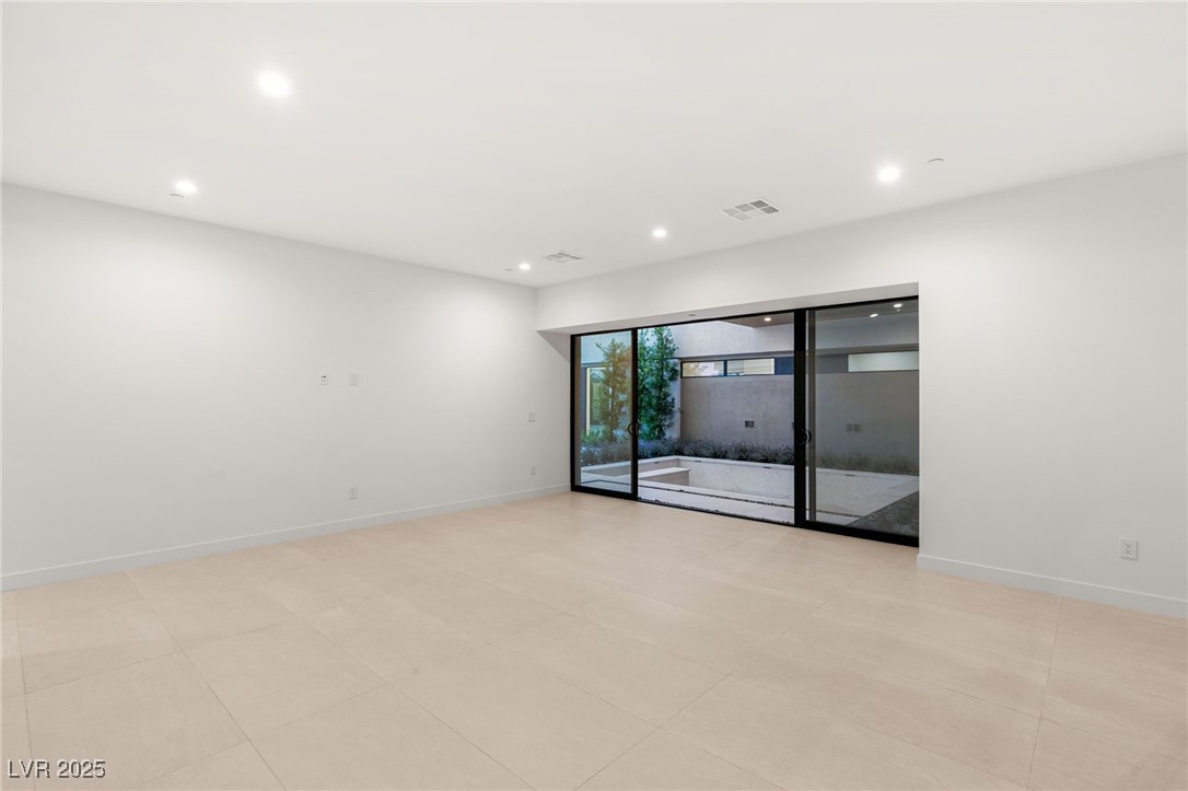 7385 Heron Canyon Court Property Photo 23