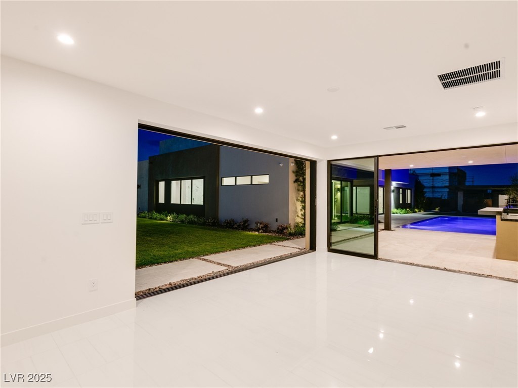 7385 Heron Canyon Court Property Photo 34