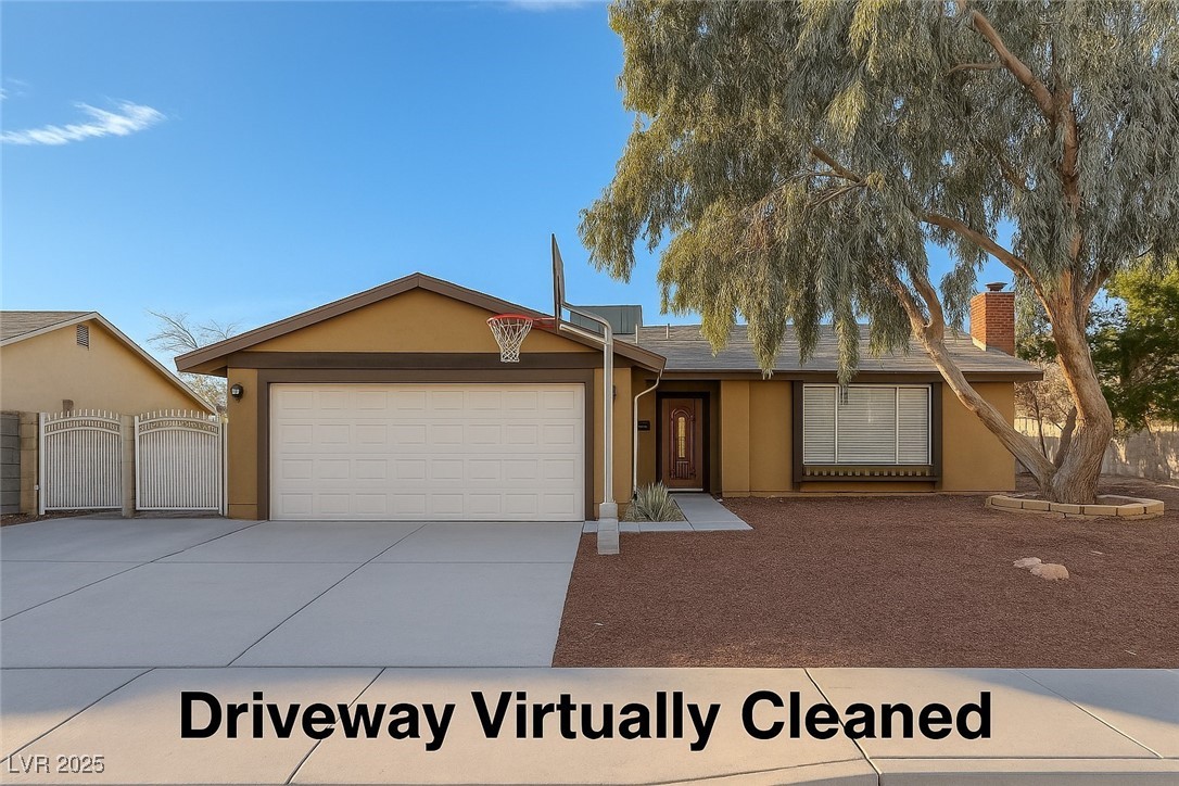 7229 Pinebrook Circle Property Photo 1