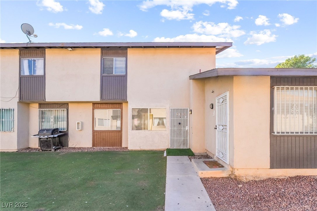 233 North 18th Street B Property Photo 1