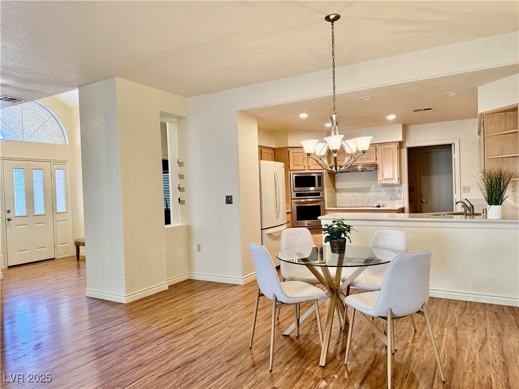 421 Wonderstone Drive Property Photo 1