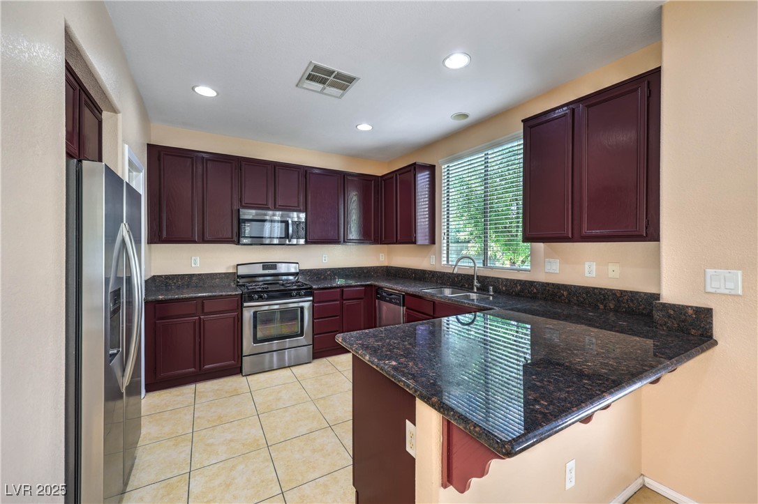 5421 Pipers Stone Street Property Photo 7