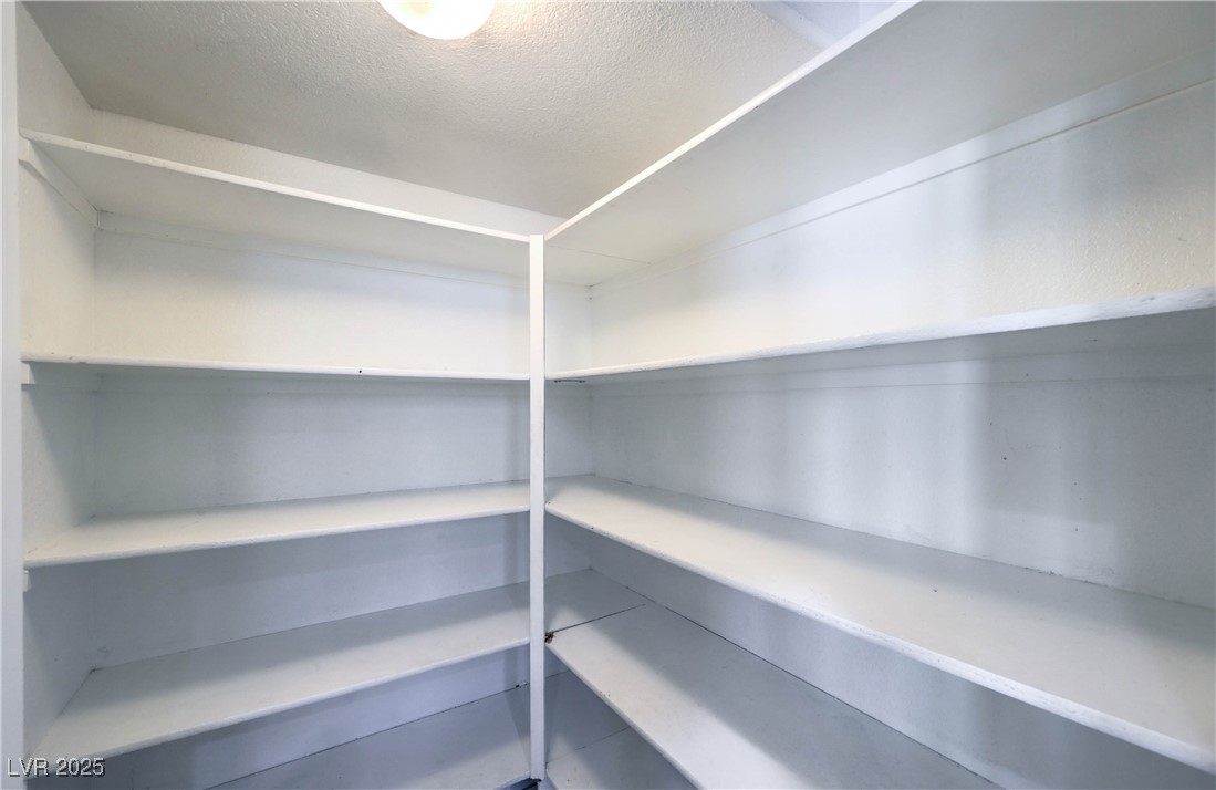 5421 Pipers Stone Street Property Photo 10