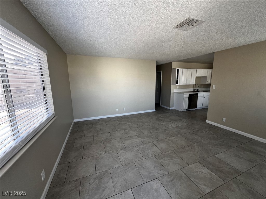 6941 Appleton Drive C Property Photo 3