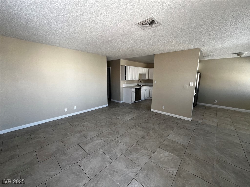 6941 Appleton Drive C Property Photo 4