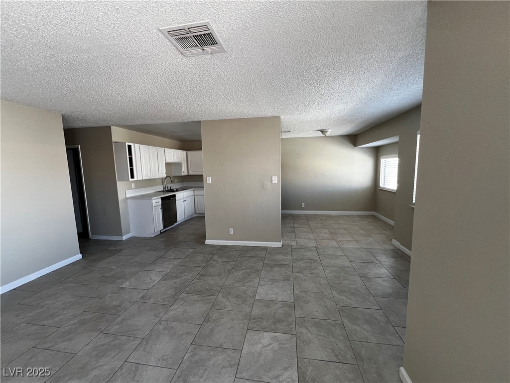 6941 Appleton Drive C Property Photo 5