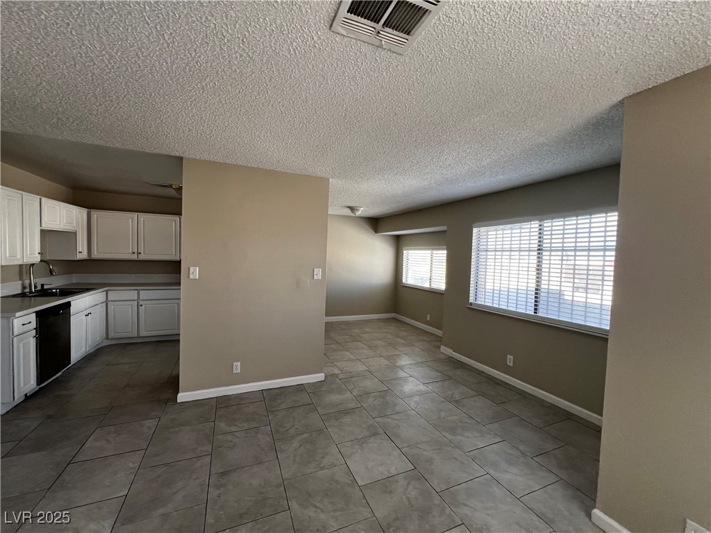 6941 Appleton Drive C Property Photo 6