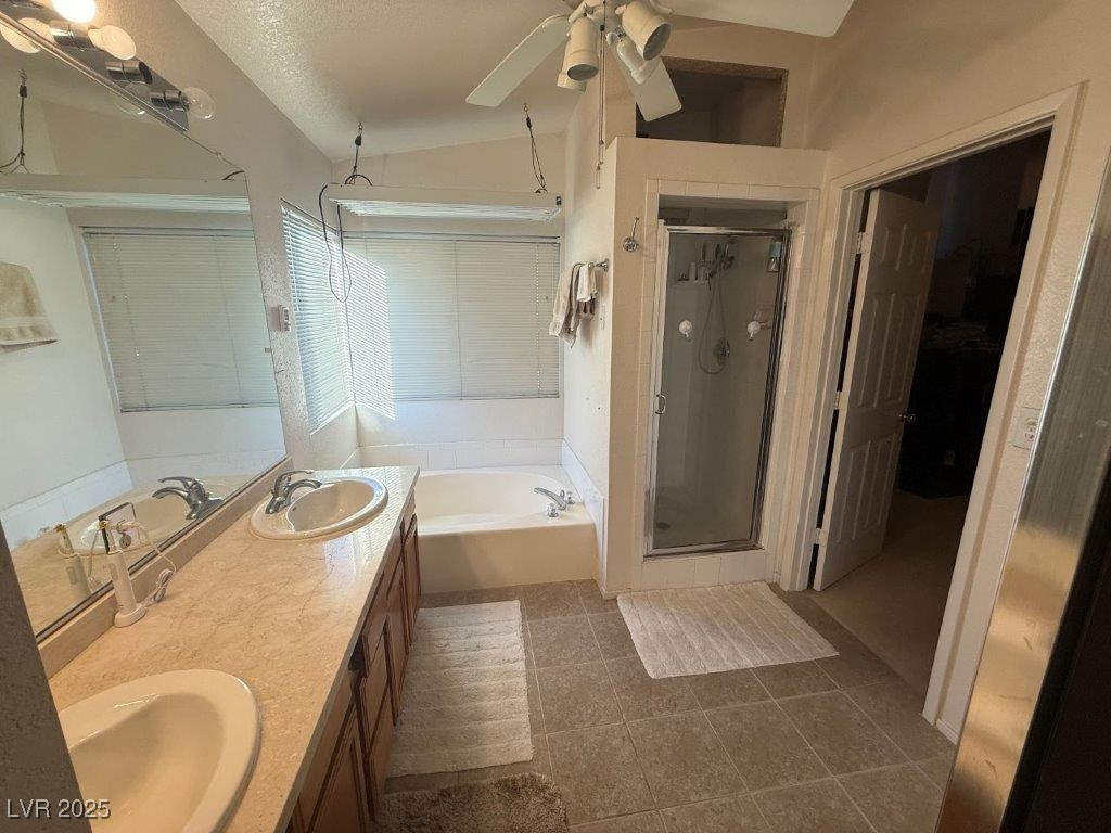 1325 Maplegrove Circle Property Photo 15