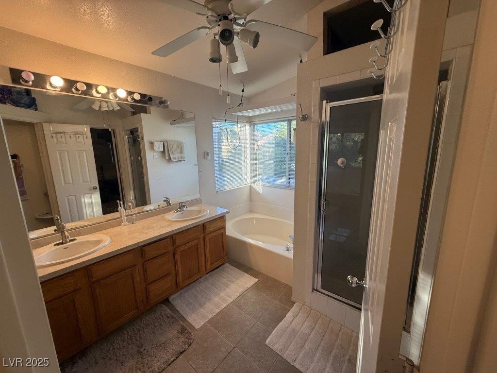1325 Maplegrove Circle Property Photo 16
